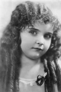 Virginia Marshall in Outlaws of Red River