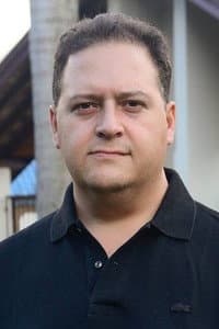 Sebastian Marroquin in Dear Killer Nannies: Criado por sicarios
