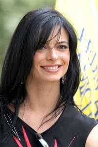 Natalia Estrada in Olé