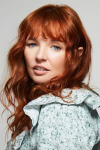Stef Dawson in Pawns No More: The Making of The Hunger Games: Mockingjay Part 2