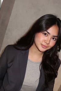 Bella Dowanna in Dendam Penunggu