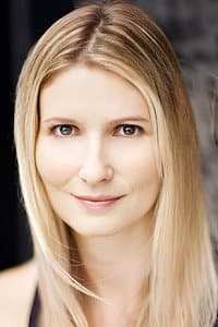 Heidi Cederburg in Dial W for Wingman