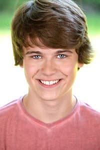 Jude Manley in Mijn Robot Vriend A.R.I.