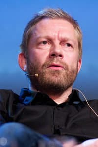 Bjarte Tjøstheim in Julekongen: Full rustning