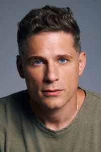 Matt Lauria in Shaft