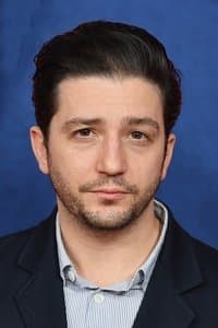John Magaro in First Cow