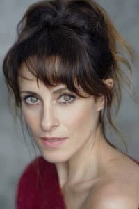 Cordelia Bugeja in Swimming Pool - Der Tod feiert mit