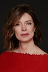 Elsa Chaves in Operación RAE