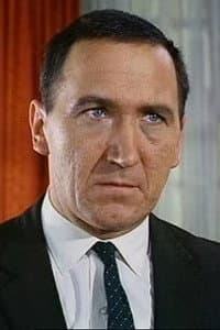 George Sewell in Invasion: UFO
