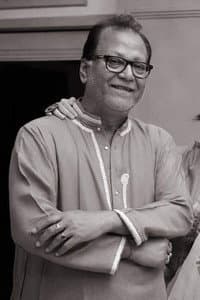 Santu Mukherjee in Saptasur