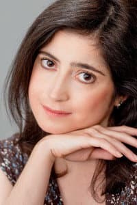 Paula Arruda in Gangue