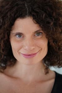 Bénédicte Dessombz in Ness et Ryan
