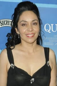 Araceli Guzman-Rico in La rosa y el gato