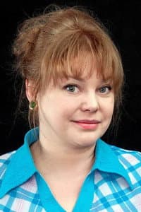 Olga Mashnaya in Без мундира