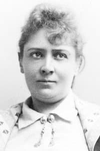 Julia Håkansson in Elisabet