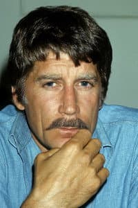 Alex Cord in Un minuto per pregare, un istante per morire