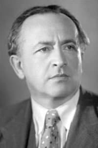 Aleksandr Karev in Искатели счастья