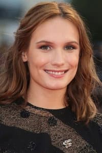 Ana Girardot in Saint Amour