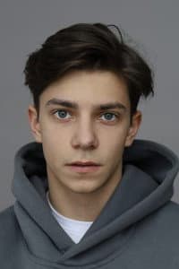 Arseny Nikitin in Лгунья