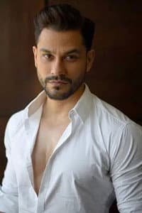 Kunal Kemmu in Haircut