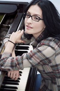 Angela Aki in VOICES: music from FINAL FANTASY