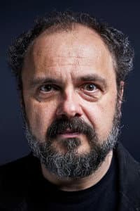 Arkadiusz Jakubik in I Never Cry