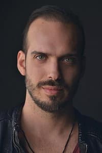 Dimitris Danampasis in Армен и Я