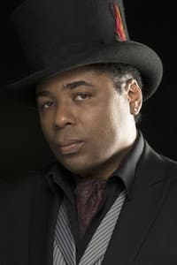 Chris Thomas King in Kill Switch