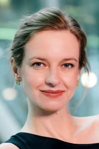 Marta Nieradkiewicz in Szatan kazał tańczyć