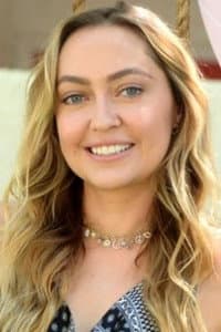 Brandi Cyrus in Old 37