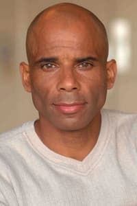 Howard Dell in Pop Star Puppy
