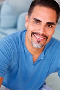 Carlos Acuña in Split Ends