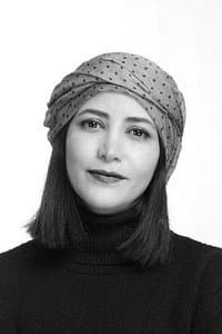 Sonia Sanjari in Shirjeh-Ye Bozorg
