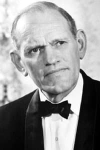 Harry Andrews in Barabbas