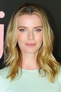 Betty Gilpin in The Social Reckoning