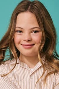 Sofia Sanchez in For Paloma