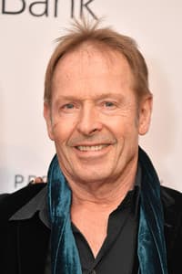 Simon Kirke in Ringo Starr And His Fourth All Starr Band