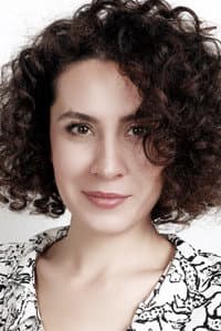 Ebru Demirdöven in İfrit'in Diyeti: Cinnia