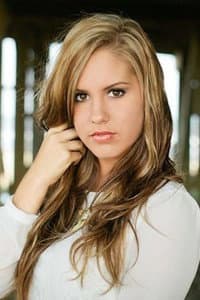 Bailey Spry in It Follows