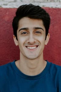 Nabeel Muscatwalla in Sisters