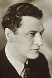 Peter Murray-Hill in Mr. Reeder in Room 13