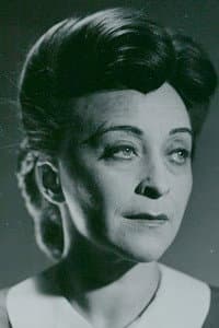 Mimi Pollak in En, men ett lejon