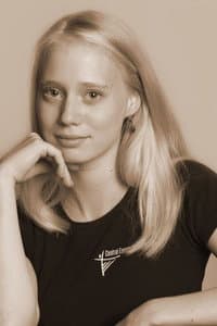 Anna Szilvási in Zenit