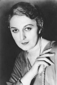 Dorothy Cumming in Idols of Clay