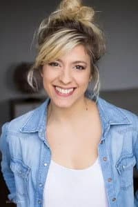 Émilie Marié in Gina & Cléopâtre