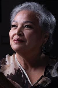 Sheila Francisco in Outside De Familia