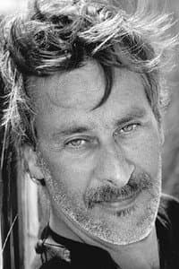 François Brice in Dust