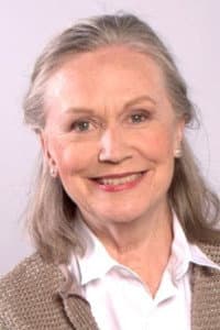 Rika Sennett in Trouvoete
