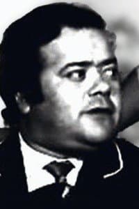 Oscar Viale in Sin querer, queriendo