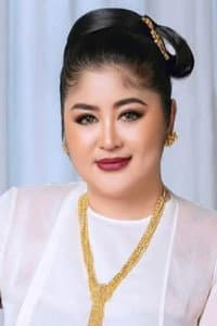 Soe Myat Thu Zar in Yes Boss (ရက်စ်ဘောစ့်)